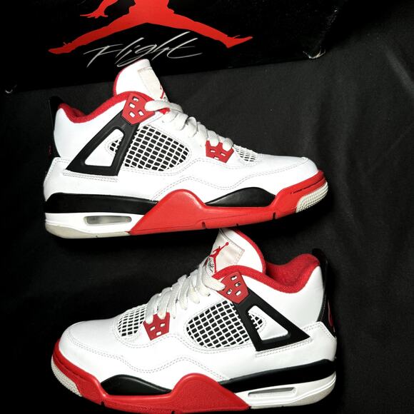 Size 5.5 - Nike Air Jordan 4 Retro OG GS Fire Red 2020 Men's Shoes - Picture 2 of 9